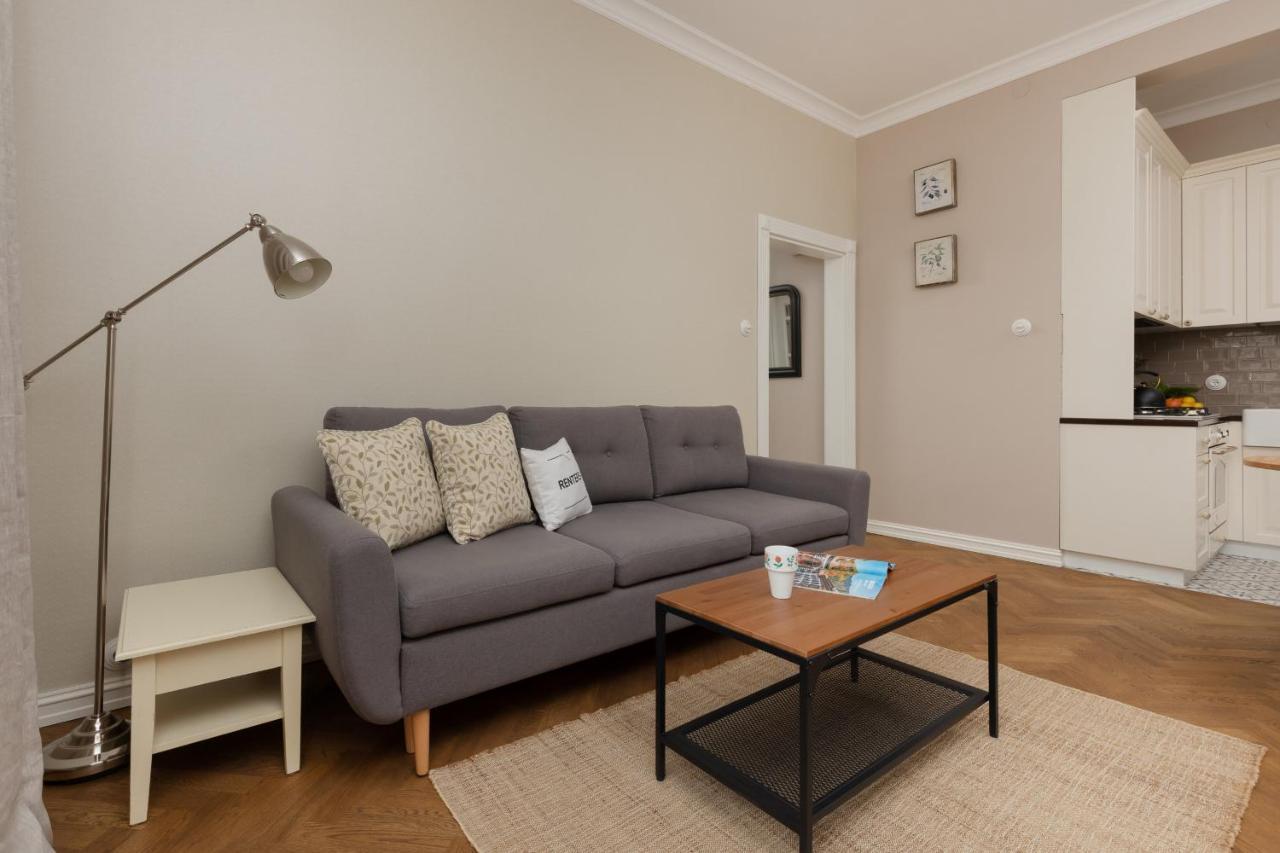 Metro Rondo Onz Apartment By Noclegi Renters Warsawa Bagian luar foto